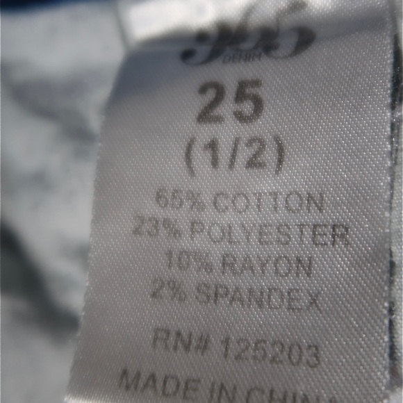 Light Blue Wash Skinny Jeans | R. Knee Rip | 365 - Picture 6 of 7